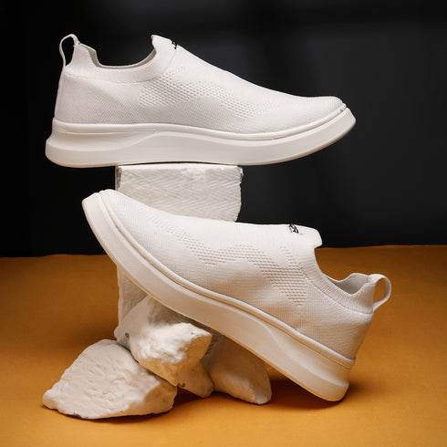 HYPERRION Walking Shoes for men